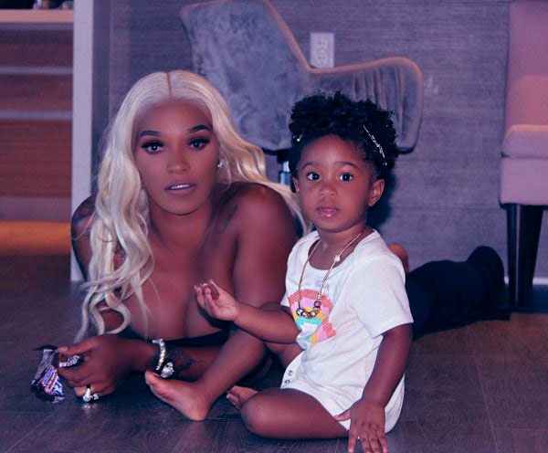 Image of Joseline Hernandez with daughter, Bonnie
